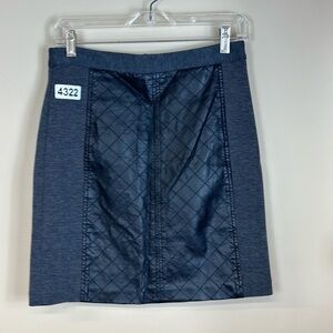 Laundry Shelli segal 2 waist 14. Length 18-1/2 midi great condition preowned